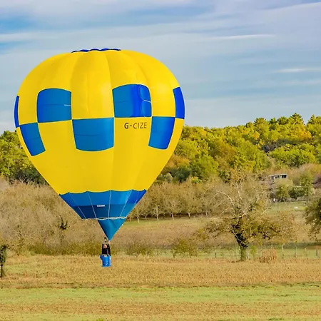 Et Fonctionnel * 萨尔拉拉卡内达